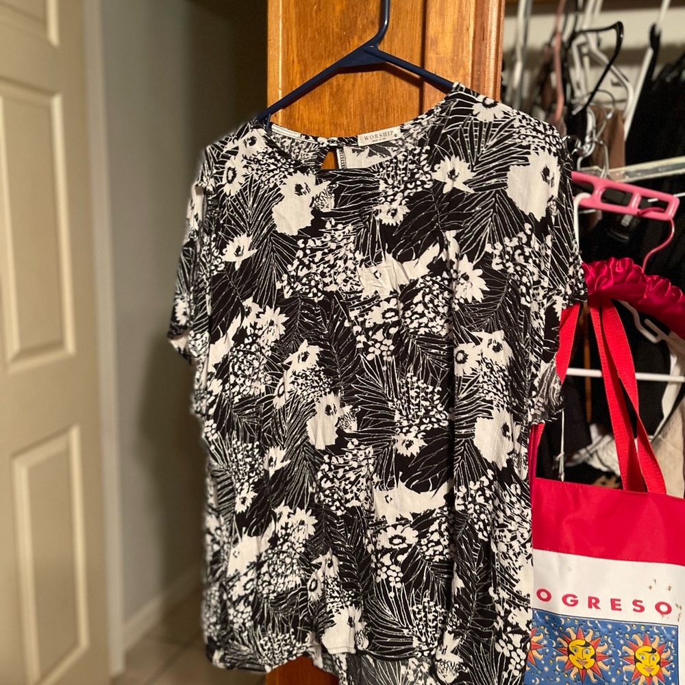 Chic Black and White Floral Women's Blouse